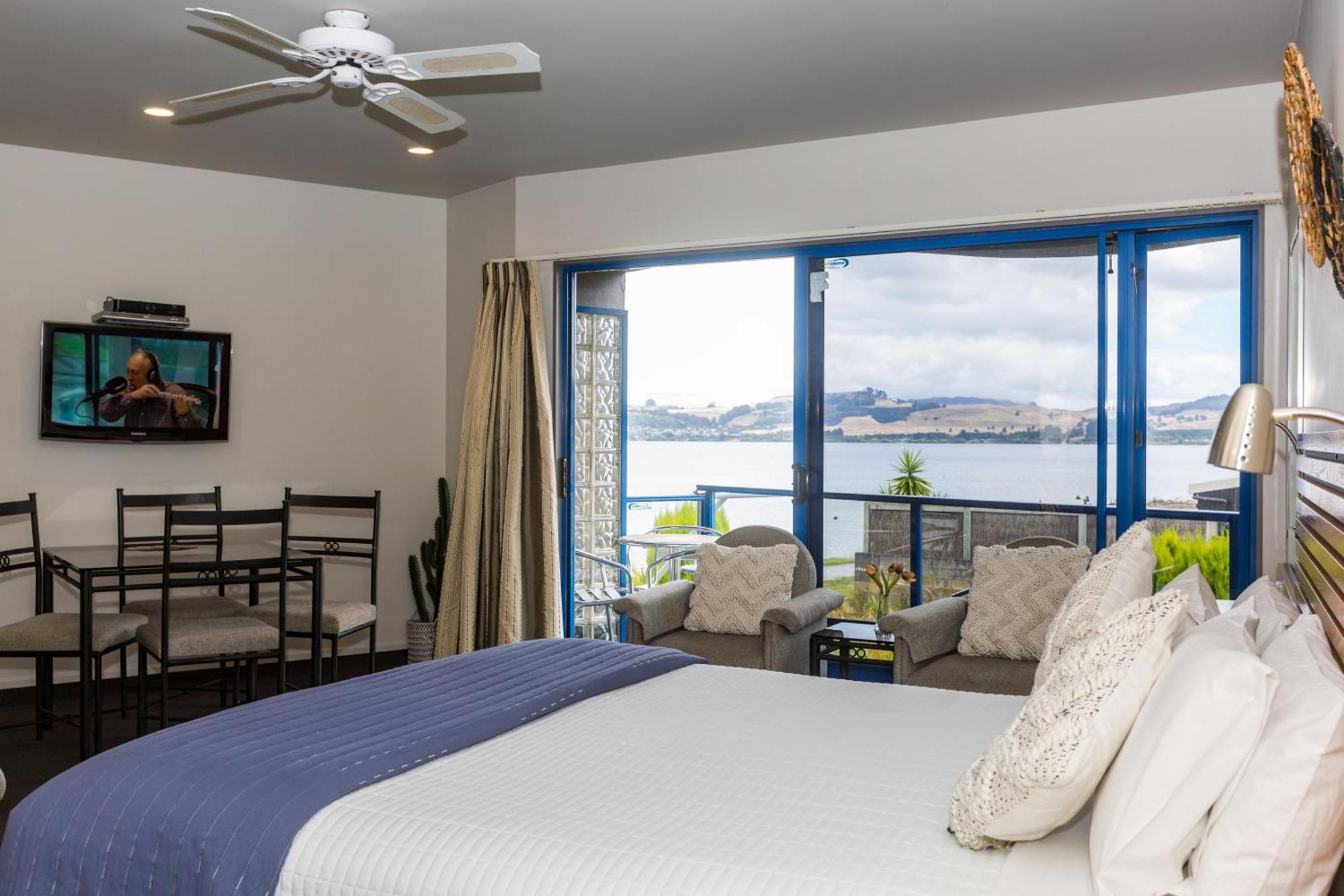 Clearwater Motor Lodge Таупо Экстерьер фото