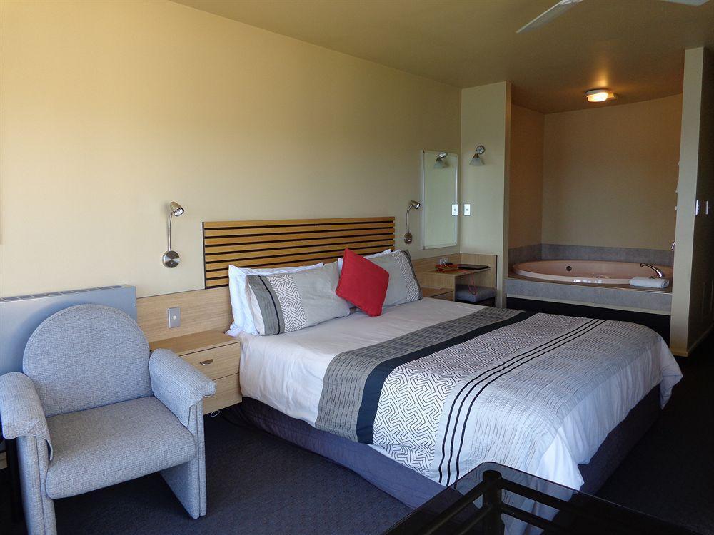 Clearwater Motor Lodge Таупо Экстерьер фото