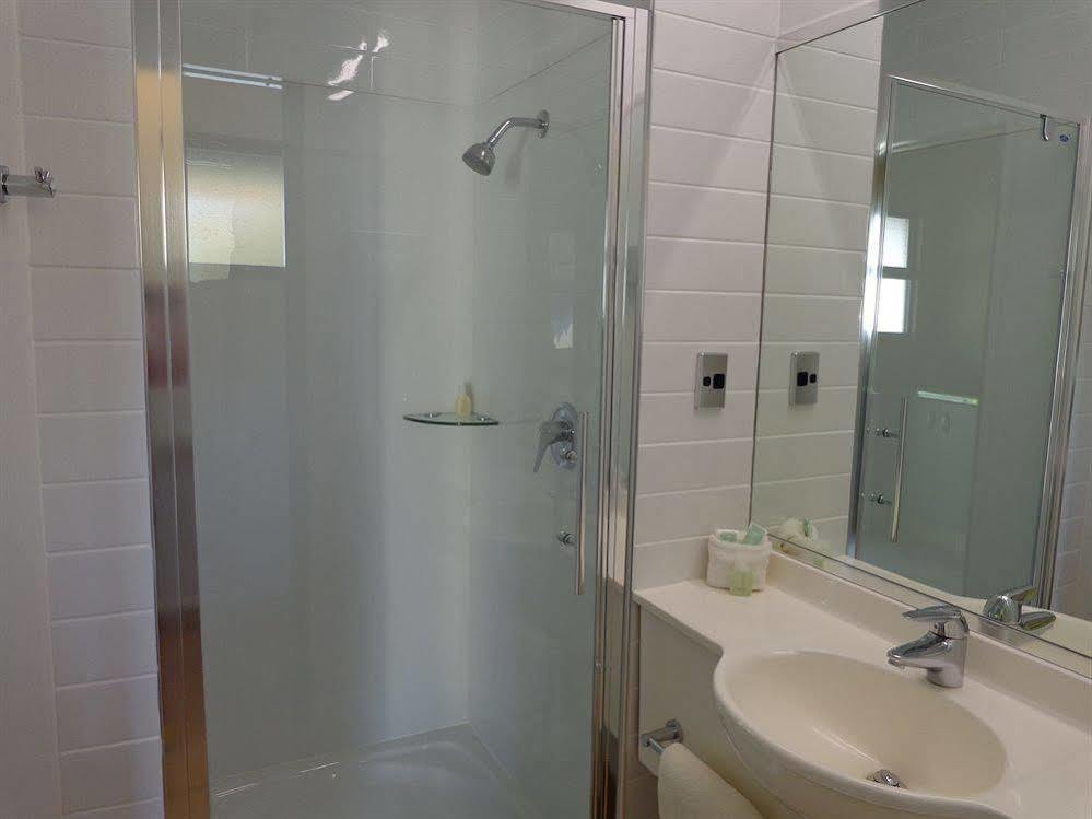 Clearwater Motor Lodge Таупо Экстерьер фото